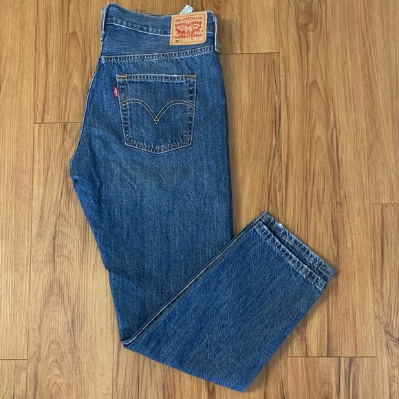 Levi’s 501 High Rise Distressed Straight Jeans